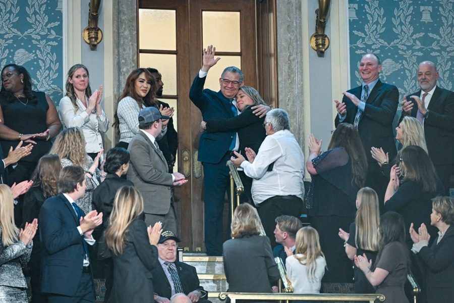 Enrique Márquez fue invitado especial de Trump en el Discurso de la Unión en el Capitolio