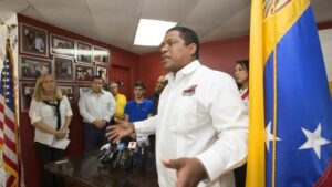 Exiliados venezolanos en EEUU tachan de «medias tintas» la ley de amnistía de su país – AlbertoNews