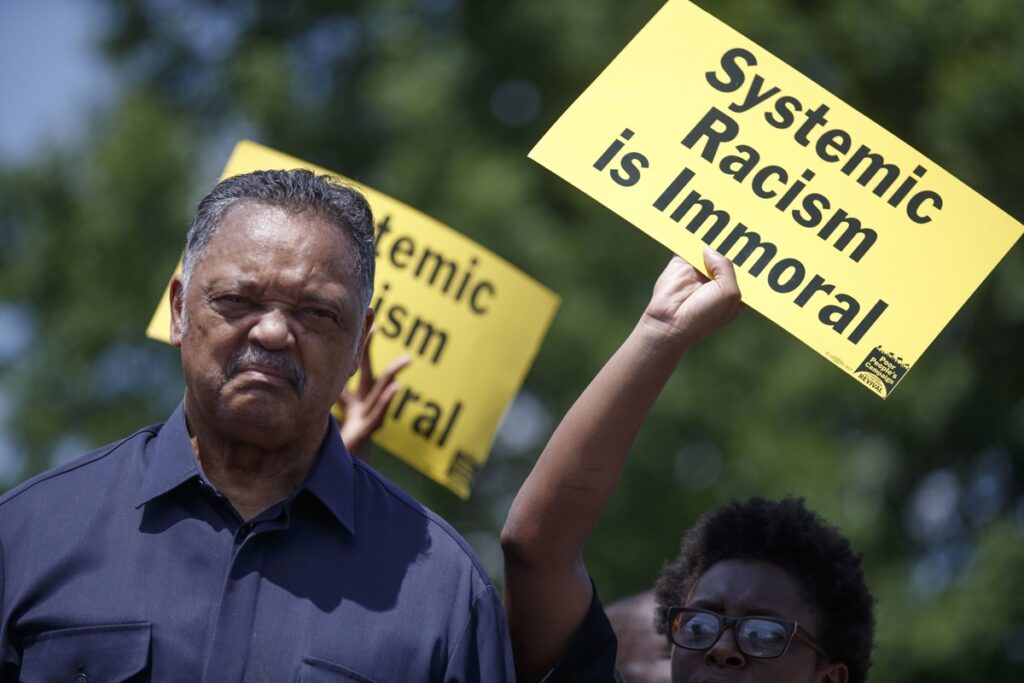 Fallece el reverendo Jesse Jackson, luchador por los derechos que aspiró a la presidencia de EEUU