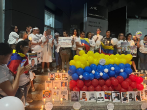 Familiares de presos políticos cumplen 26 días en vigilia