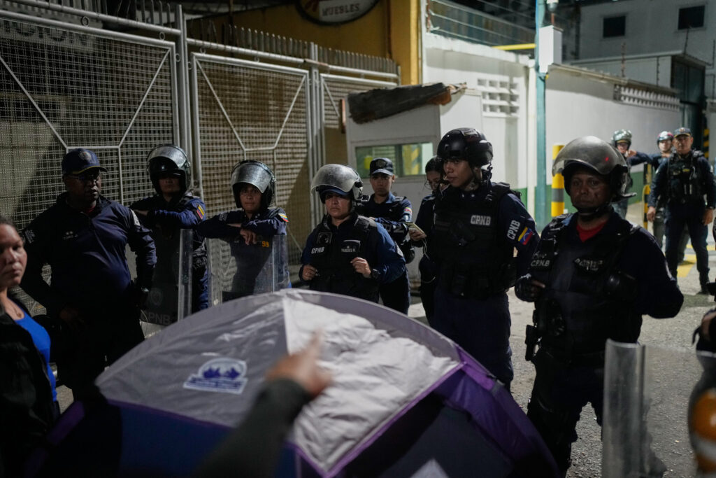 Foro Penal reporta excarcelaciones de militares