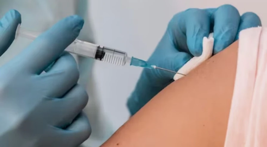 Gobierno inició vacunaciones contra la fiebre amarilla en 22 parroquias de cuatro estados
