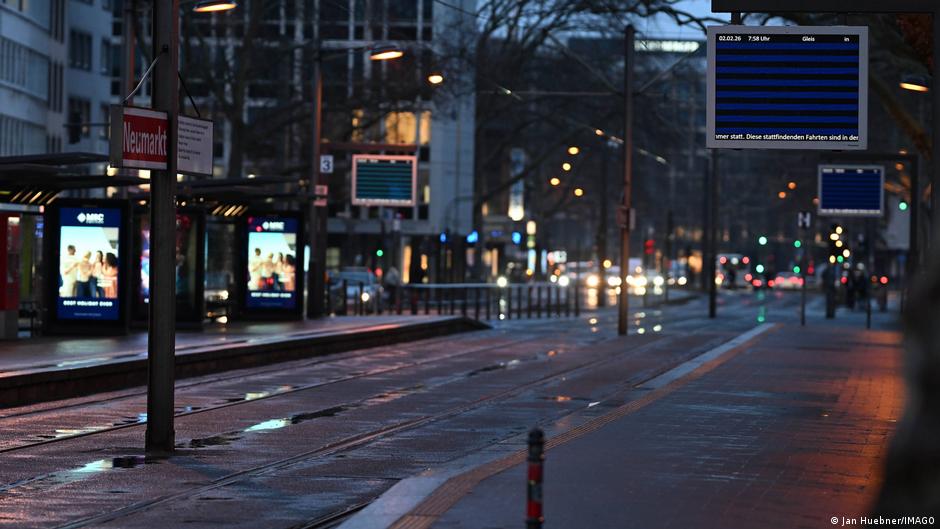 Huelga paraliza el tráfico público municipal en Alemania