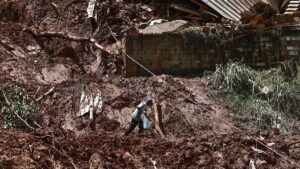 INUNDACIONES BRASIL | Suben a 66 los muertos por los temporales en Brasil | elperiodico.com