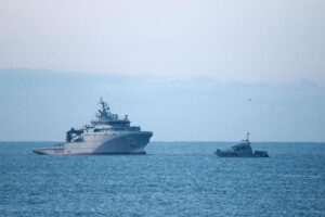 INVASIÓN DE UCRANIA | Europa y EE UU estrechan el cerco a la “flota fantasma” rusa: abordajes en alta mar y vigilancia del Báltico | elperiodico.com