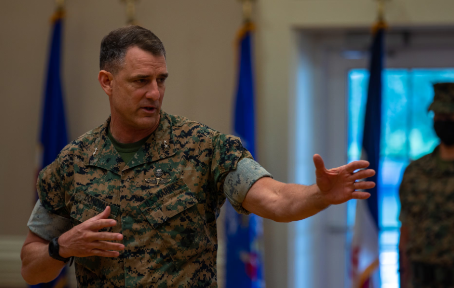 Jefe del Comando Sur anuncia regreso a Venezuela para impulsar plan de tres fases de Trump