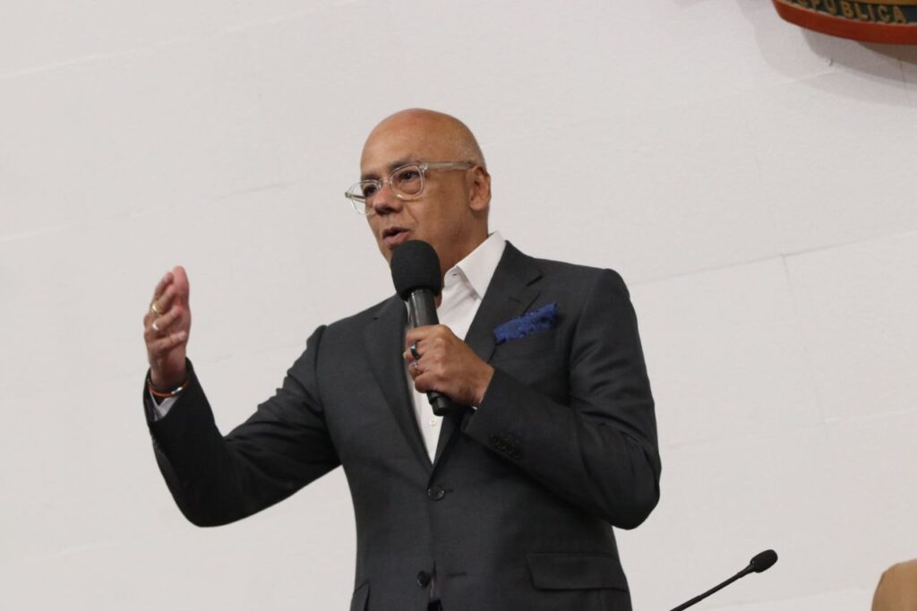 Jorge Rodríguez admitió que "no le gustan los presos" tras pedir supuesto "perdón" en nombre del chavismo