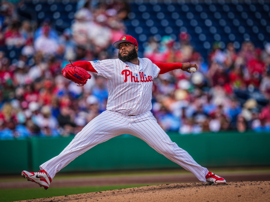 José Alvarado obtuvo su primer triunfo del Spring Training