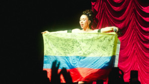 Kali Uchis convirtió el Movistar Arena, de Bogotá, en un manifiesto de amor, lujo y raíces latinas