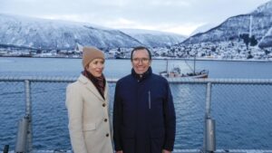 Kallas aboga por una nueva política europea para el Ártico en plena tensión con EEUU por Groenlandia