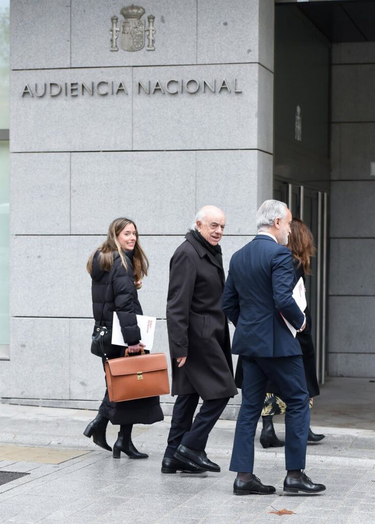 La AN confirma el procesamiento del BBVA, su expresidente y exdirectivos por presuntos encargos ilegales a Villarejo
