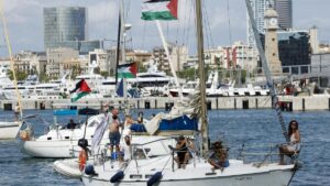 La Flotilla anuncia otra misión hacia Gaza desde BCN con un millar de profesionales de la medicina | elperiodico.com