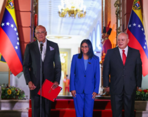 La amnistía “selectiva” del chavismo busca mantener control interno, pero presión de EEUU puede ampliarla