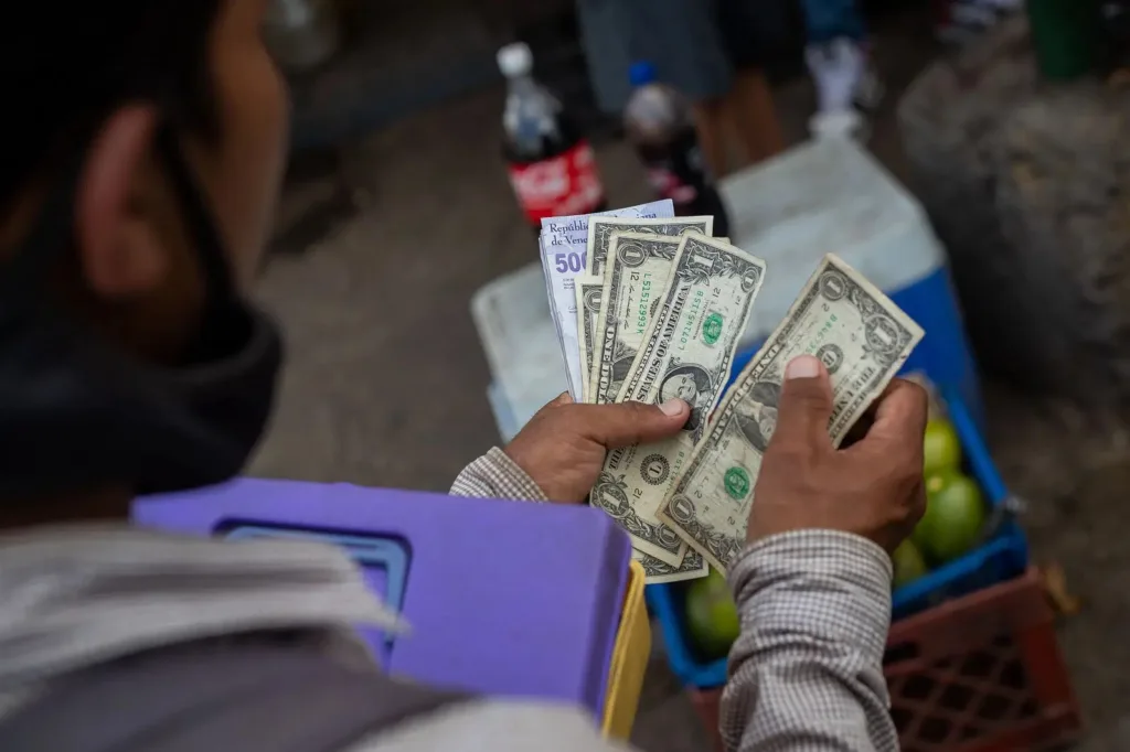 La economía y el poder adquisitivo son las mayores preocupaciones del venezolano, según Félix Seijas