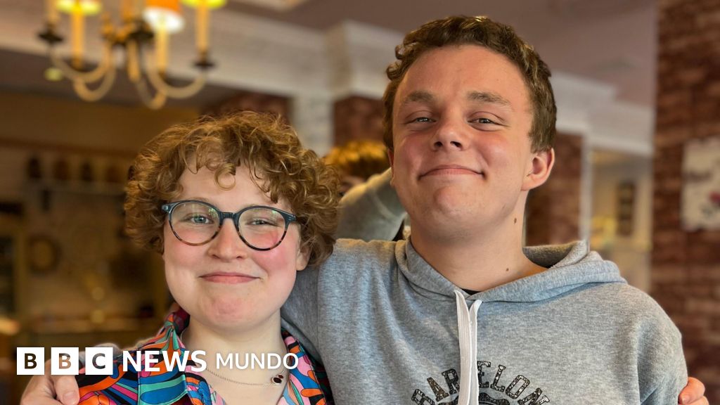 La inspiradora historia de dos primos adolescentes que viven con tumores cerebrales inoperables