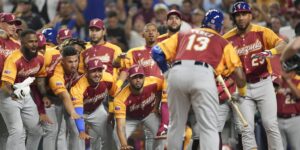 Latinos son los "fans más ávidos" del béisbol en EEUU ante el comienzo del Clásico Mundial