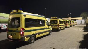 Llegan a Egipto 16 heridos desde Gaza por el paso de Rafah