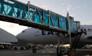 Llegó a Maiquetía un nuevo vuelo con más de 130 venezolanos deportados de EEUU