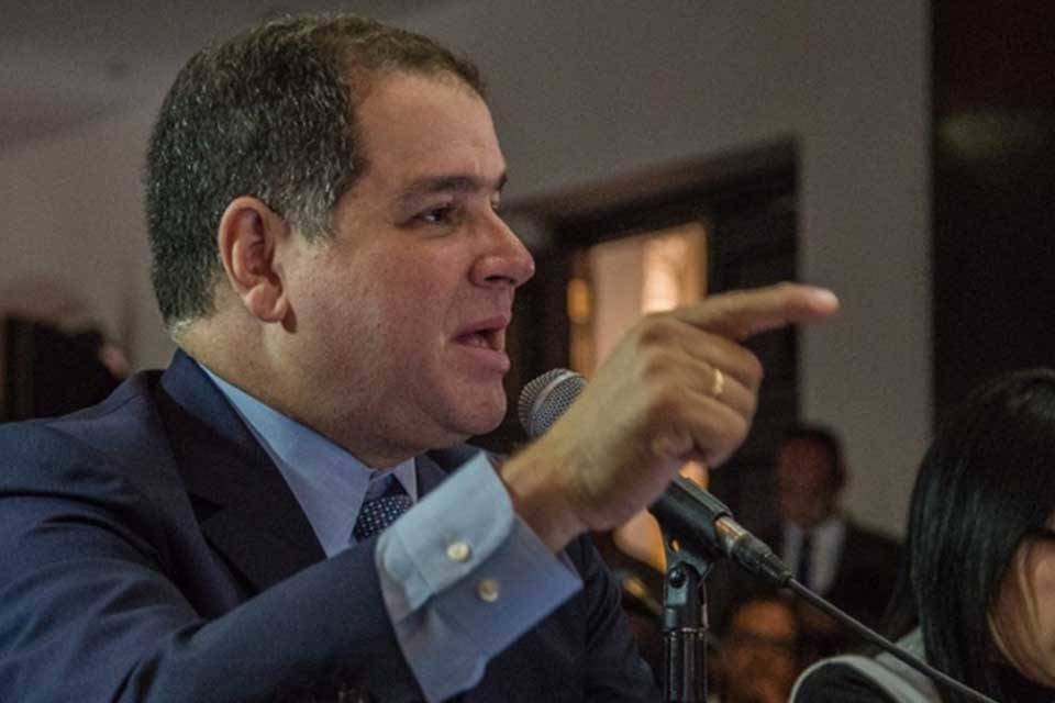 Luis Florido pide que Ley de Amnistía tome en cuenta a presos que cumplieron su condena - AlbertoNews