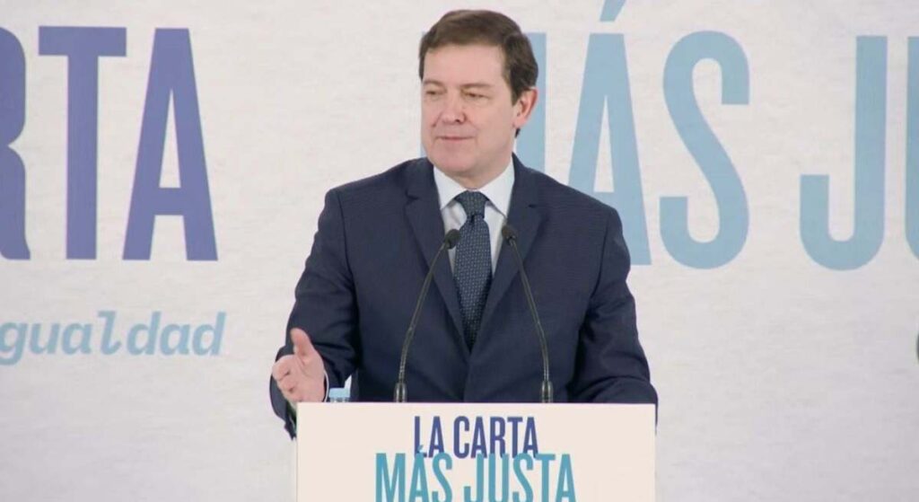 Mañueco apela a la "unión" y pide al PSOE firmar la 'Carta más justa' por una financiación autonómica igualitaria
