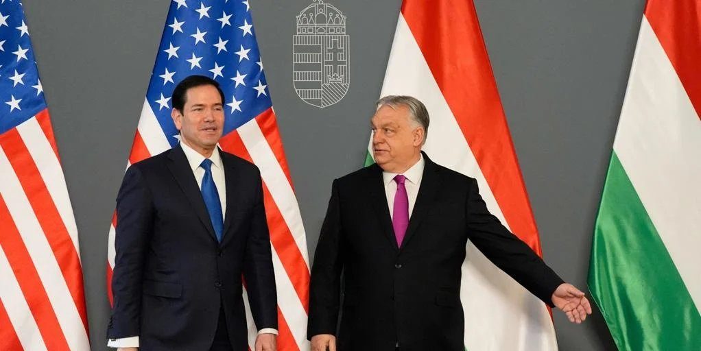 Marco Rubio llega a Hungría para apoyar la campaña electoral del presidente Orbán