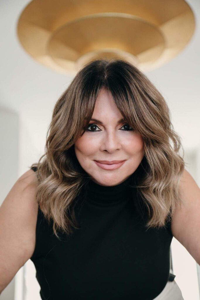 Mariam Delgado entrega reconocimientos a periodistas de Univision