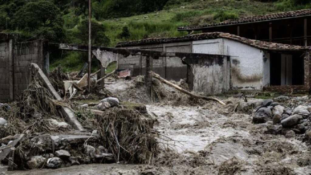 Mérida realiza mejoras en 40 sitios afectados por lluvias