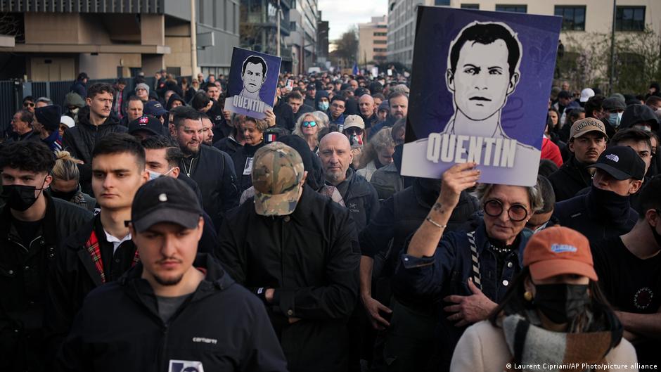 Miles piden justicia en Lyon para joven ultra asesinado