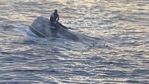 Mueren al menos 14 inmigrantes al chocar su embarcación con barco de guardacostas griego – AlbertoNews