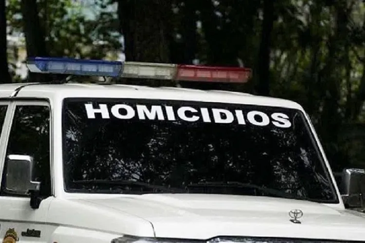 Mujer asesina a su pareja mientras dormía en Aragua