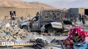Pakistán ataca Kabul y otras ciudades en Afganistán mientras aumentan los enfrentamientos transfronterizos