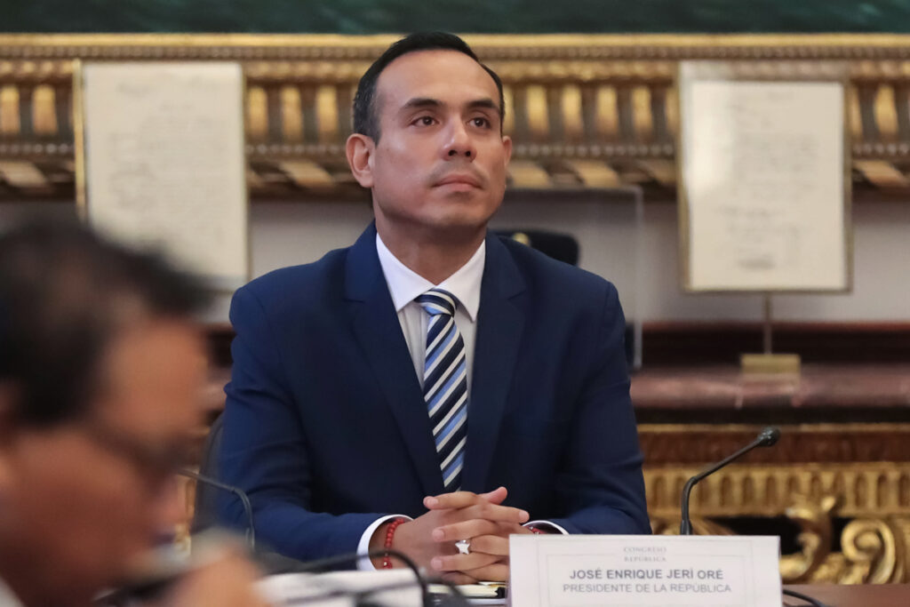 Perú nuevamente sin presidente: Congreso destituye al interino José Jerí
