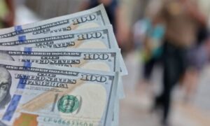 Precio del dólar del 18 de febrero con aumento de más de 3 Bs