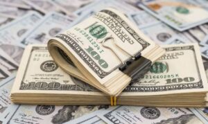 Precio del dólar del 30 de enero da otro salto de más de 3 Bs