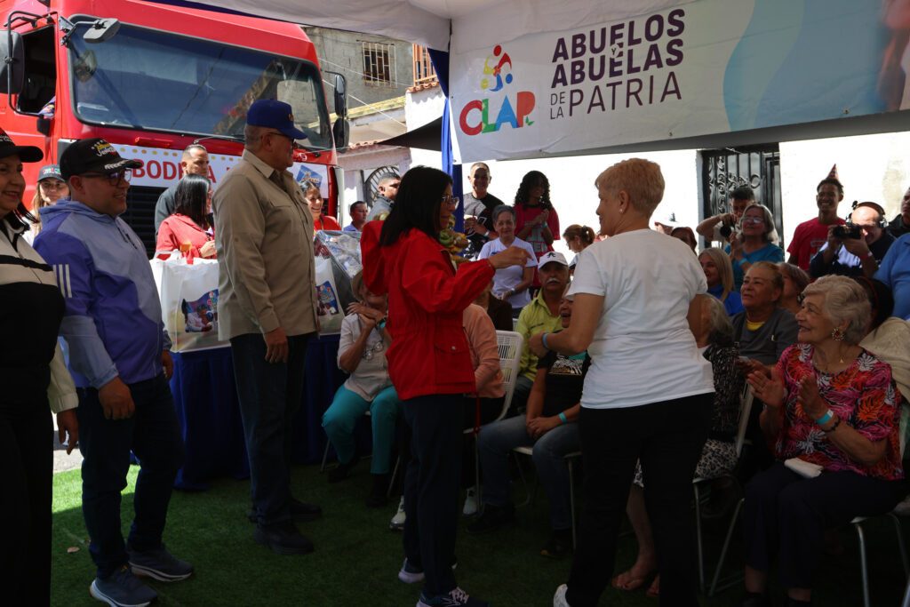 Presidenta (e) invita a participar en la Gran Consulta Nacional