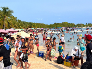 Registran gran cantidad de turistas en Falcón este domingo