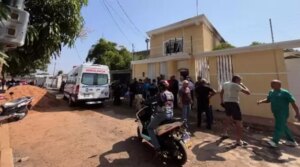 Reportan dos muertos en incendio de vivienda en La Arreaga