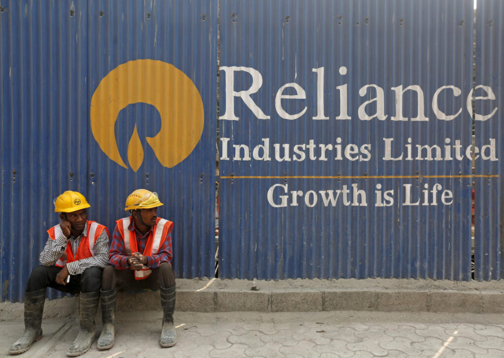 Reuters | Reliance de India compra 2 millones de barriles de petróleo venezolano, dicen comerciantes - AlbertoNews