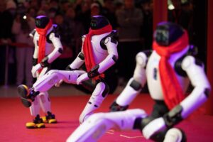 Robotmanía en China: el baile viral de unos robots en la gala del año nuevo chino dispara las ventas de estos androides | elperiodico.com