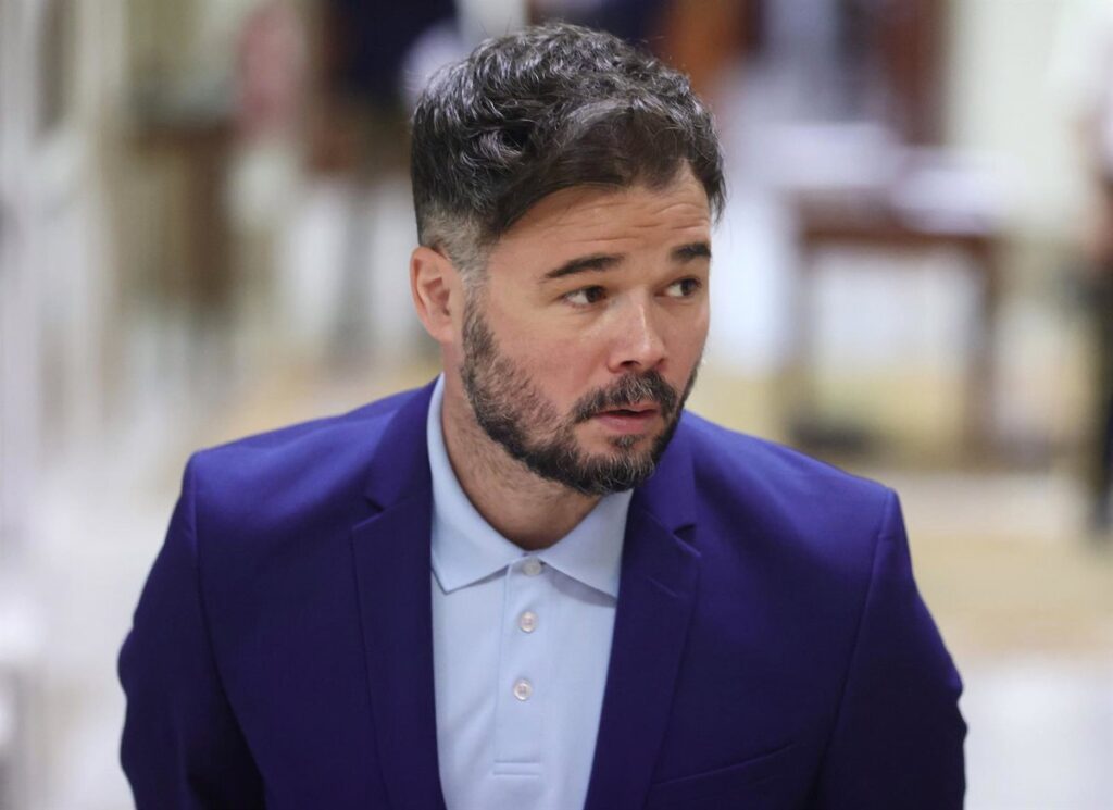 Rufián ve "un paso" la reedición de Sumar, pero apuesta por una alianza más amplia sin diluir siglas ni independentismos