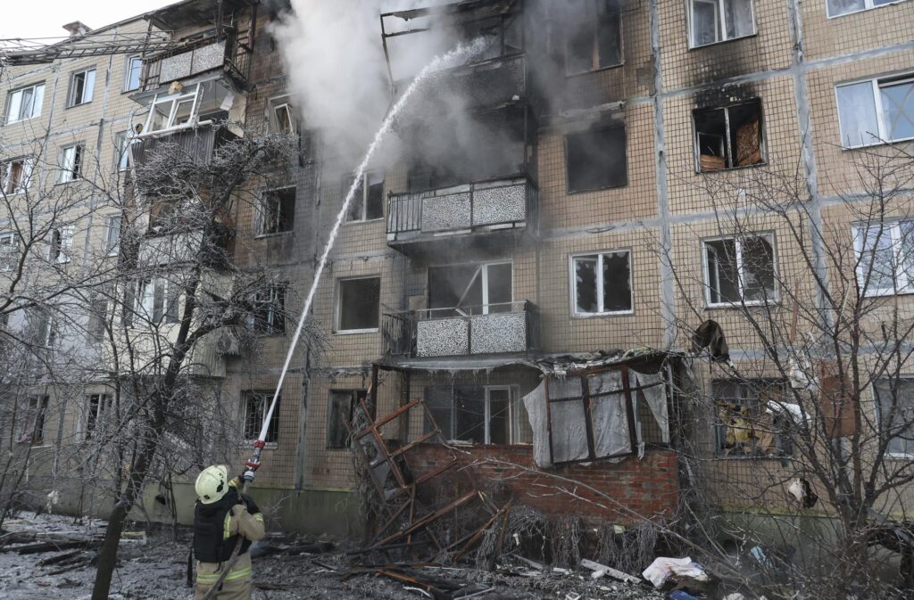 Rusia reanuda los ataques masivos a Ucrania bajo un frío extremo - AlbertoNews
