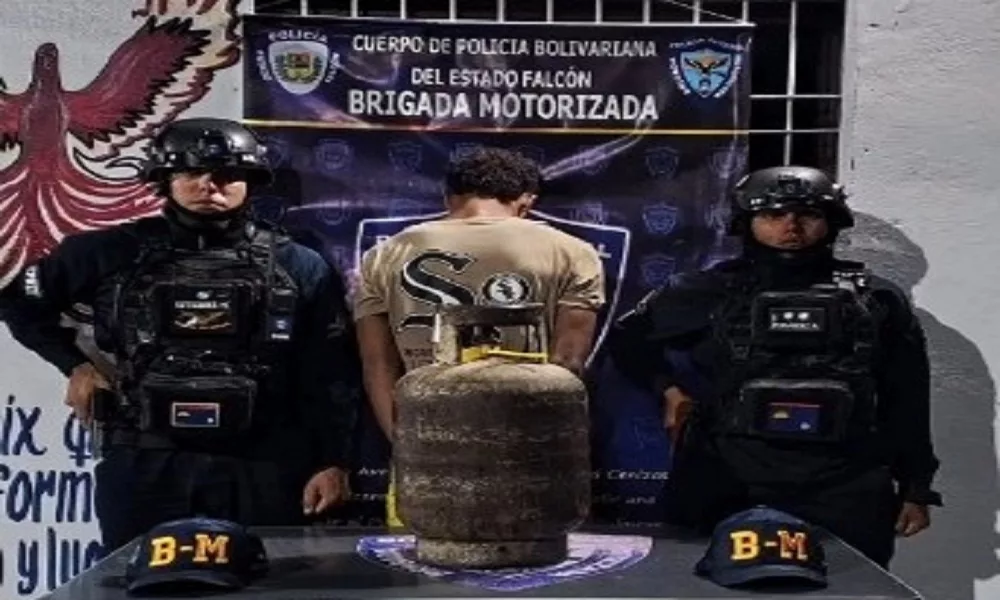 Sujetó intentó quemar a una comisión policial en Falcón