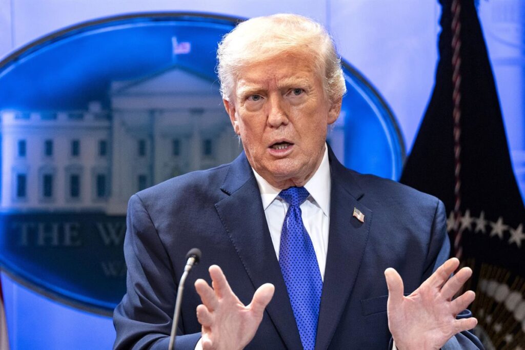 Trump critica el fallo del Supremo sobre la legalidad de gran parte de sus aranceles: "Es ridículo"