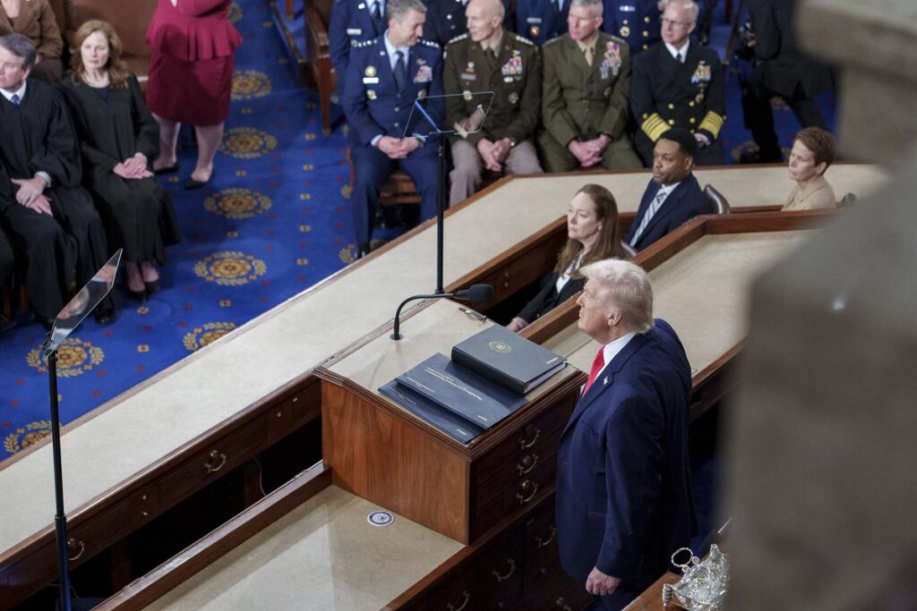 Trump especula con una "adquisición amistosa" de Cuba con la colaboración de sus autoridades