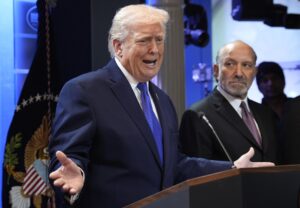 Trump retira respaldo a congresista republicano por no apoyar su política arancelaria – AlbertoNews