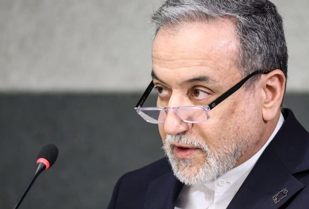 ÚLTIMA HORA | "Por lo que yo sé", el ayatola Alí Jamenei está vivo, dijo el ministro de Asuntos Exteriores de Irán a la NBC - AlbertoNews