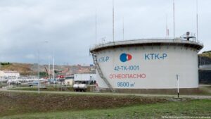Ucrania reivindica bombardeo a puerto petrolero ruso