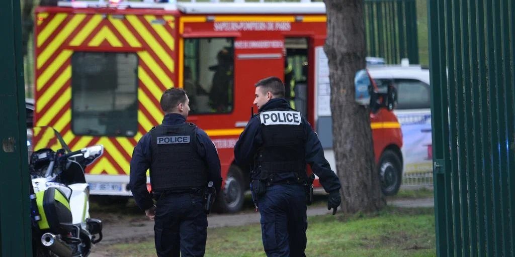 Un alumno de 14 años apuñala a una profesora en Francia