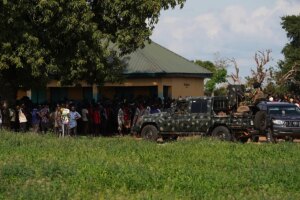 Un ataque de individuos armados en dos comunidades de Nigeria deja al menos 175 muertos | elmundo.es