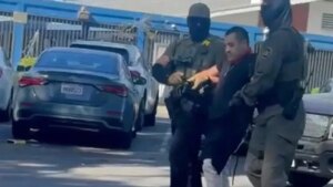 Una iglesia cristiana de Los Ángeles denunció que agentes de ICE irrumpieron en plena misa